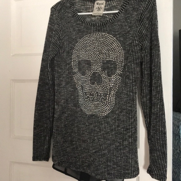 Top - Picture 4 of 7